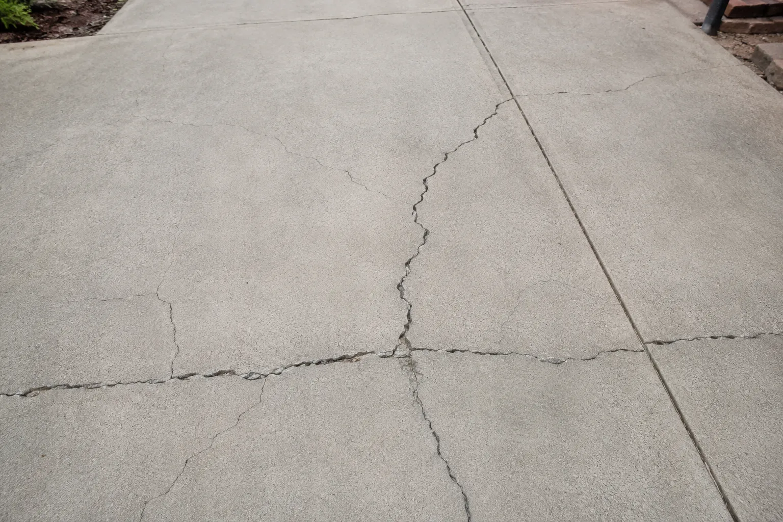 Cracked concrete surface